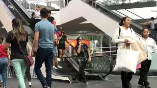 Instalarán módulos en aeropuertos y plazas comerciales.