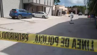 Ejecutan a un hombre afuera de una bodega en la Supermanzana 311 de Cancún