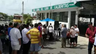 Acusan a Juan Carlos Poot (r) de desviar al menos 100 millones de pesos por la venta de predios del núcleo agrario.