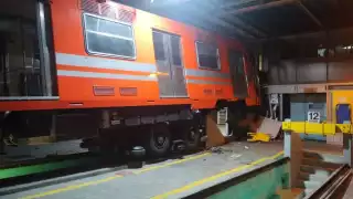 Un convoy del Metro se estrelló en la zona de talleres de El Rosario