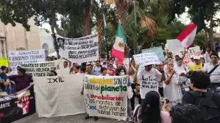 Autoridades federales colocan sellos para frenar obras en el desarrollo Cedrón