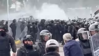 Trasladan al penal de Puente Grande a siete detenidos durante la marcha del pasado domingo 11 de octubre en Guadalajara
