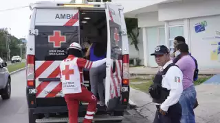 La mujer fue llevada de emergencia al hospital por las heridas que presentaba