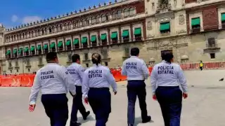 Policías cesados acuden a Palacio Nacional