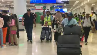 Aeropuerto de Cancún: Apoyo 'invisible' para personas con discapacidad