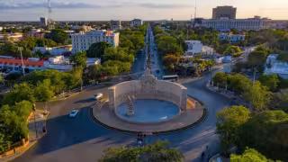 ¿Cuántos kilómetros tiene el Paseo de Montejo en Mérida?