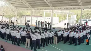 Los policías buscaban obtener apoyo de las instituciones