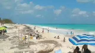 En temporada alta llegan numerosos isleños y cancunenses