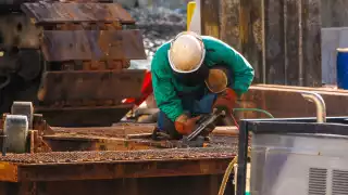 Este día varias empresas descansan, pero también son varios los patrones que prefieren laborar. Foto: Especial