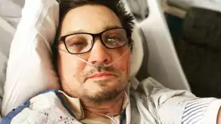 Las primeras imágenes del actor desde el hospital. Foto: especial