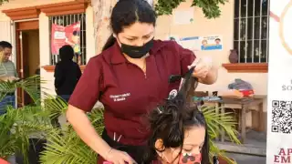 400 personas con discapacidad toman los cursos de manera gratuita