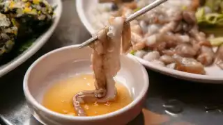 Hombre de 82 años muere tras comer un pulpo vivo en Corea