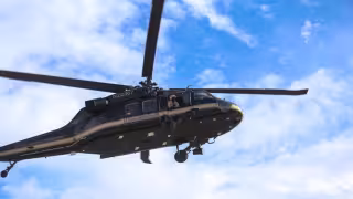 Atacan aeronave de Seguridad de Chihuahua durante operativo; un elemento resulta herido