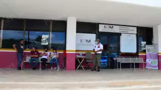 Cruz Roja Campeche atiende a cuatro migrantes en nueva Coordinación Estatal de Asuntos Migratorios