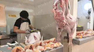 Pavos frescos de rancho compiten con tiendas y bonos empresariales en Ciudad del Carmen