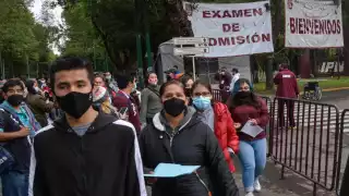 Las y los aspirantes a las diversas ofertas académicas podrán saber si lograron ingresar o no a un plantel de Media Superior. Foto: Cuartoscuro