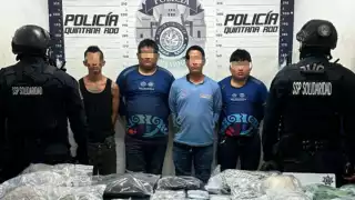 Detienen a cuatro hombres armados y con más de 300 dosis de drogas en Playa del Carmen