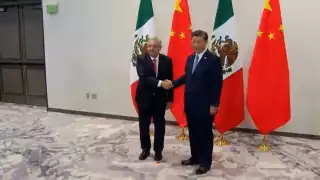 Andrés Manuel López Obrador sostiene una reunión con el Presidente de China, Xi Jinping en su visita a San Francisco, Estados Unidos