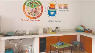 La preparación de los desayunos la realizan padres de familia