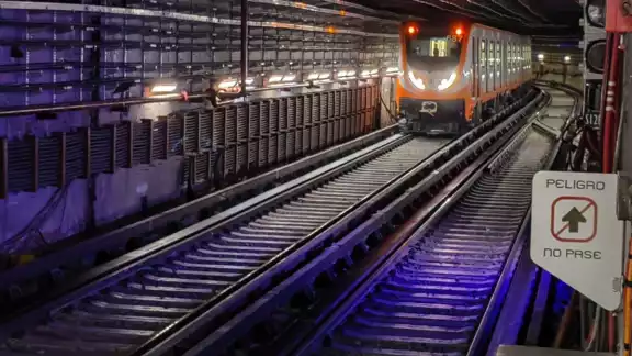 Así fue el ingreso de un joven al Metro de la CDMX Así fue el ingreso de un joven al Metro de la CDMX