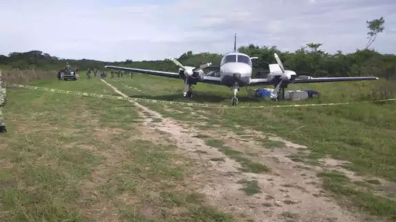 Los ocupantes e la aeronave lograron huir Los ocupantes e la aeronave lograron huir