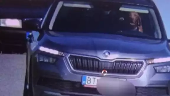 El perro atrás del volante. Foto:Espacio El perro atrás del volante. Foto:Espacio