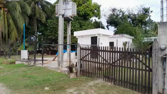 Vecinos advierten problemas de salud porque desde hace tres días los baños se mantienen sucios Vecinos advierten problemas de salud porque desde hace tres días los baños se mantienen sucios