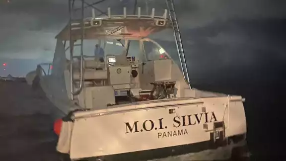 Así lucía el yate que quedó a la deriva en Puerto Venado