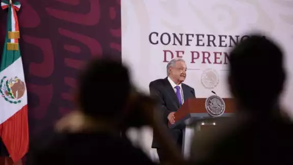 El Presidente de la República confirmó que policía responsable del homicidio de un estudiante de la normal de Ayotzinapa, se encuentra prófugo El Presidente de la República confirmó que policía responsable del homicidio de un estudiante de la normal de Ayotzinapa, se encuentra prófugo