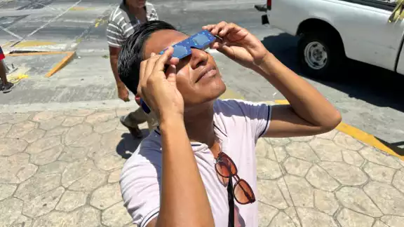 En Campeche estuvo previsto que el Eclipse Solar se viera como máximo al 52% En Campeche estuvo previsto que el Eclipse Solar se viera como máximo al 52%