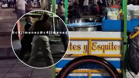 Las dos mujeres comenzaron a insultarse y golpearse en calles de Ecatepec Las dos mujeres comenzaron a insultarse y golpearse en calles de Ecatepec