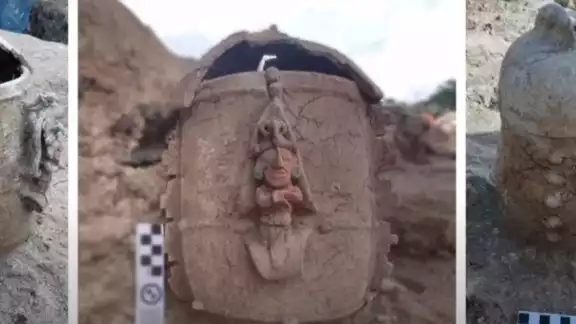 Al Sur del estado de Campeche fue encontrada una urna funeraria Al Sur del estado de Campeche fue encontrada una urna funeraria