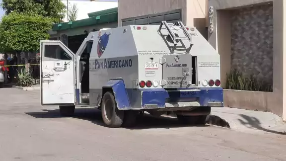 Roban 9 mdp de una camioneta de valores en Sonora