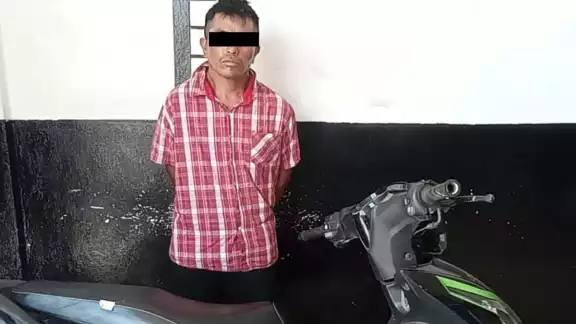 Fue abordado con todo y moto para su traslado al Cuartel Morelos