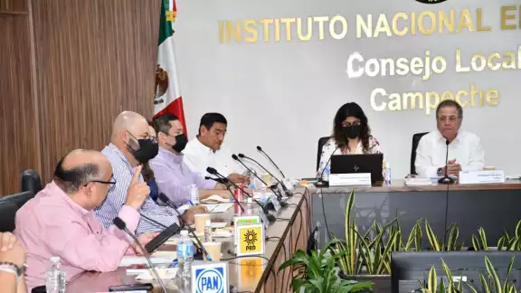 La oposición asegura que hay Capacitadores Electorales que forman parte de los programas sociales