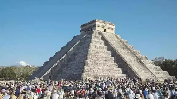 En El Castillo, la Serpiente Emplumada hará su aparición gracias a la filtración de luz en sus escalones