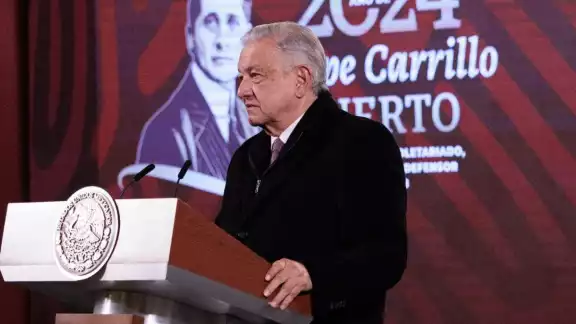 El presidente Andrés Manuel López Obrador se lanzó contra el Poder Judicial, luego de que la SCJN declarara inconstitucional la reforma eléctrica del Gobierno
