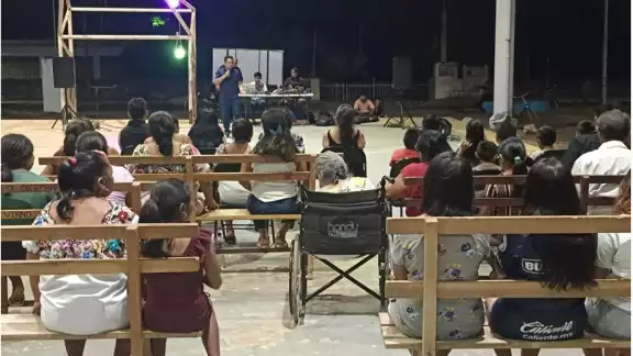 El próximo año tiene buenas perspectivas para los músicos, quienes visitan diversas comunidades con su espectáculo El próximo año tiene buenas perspectivas para los músicos, quienes visitan diversas comunidades con su espectáculo