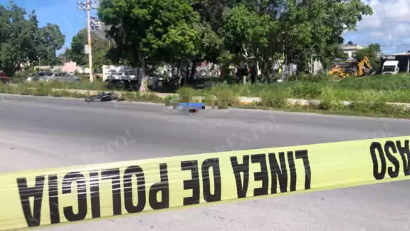 El accidente se suscitó a las 15:30 horas, cuando la central de emergencias recibió el reporte de dos personas lesionadas luego de colisionar sus vehículos