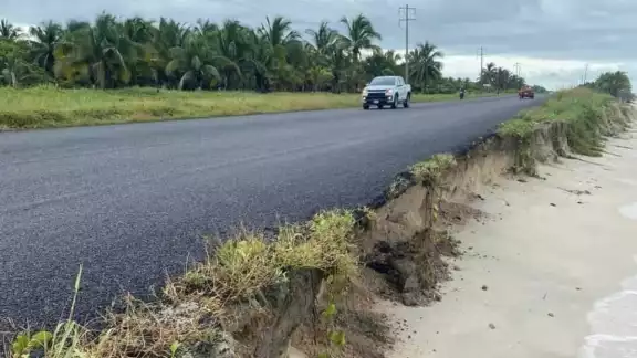 Protección Civil reportó daños en tramos Carmen-Villahermosa, Carmen-Sabancuy y ruta de Atasta Protección Civil reportó daños en tramos Carmen-Villahermosa, Carmen-Sabancuy y ruta de Atasta