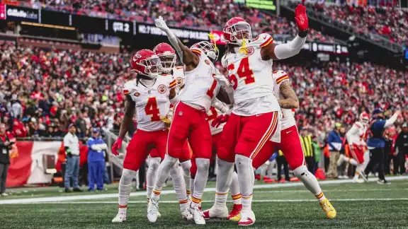 En la Semana 15 de la NFL, los Jefes de Kansas City regresaron a la senda del triunfo al derrotar a unos Patriotas que han tenido una de sus peores tenporadas en los últimos años En la Semana 15 de la NFL, los Jefes de Kansas City regresaron a la senda del triunfo al derrotar a unos Patriotas que han tenido una de sus peores tenporadas en los últimos años