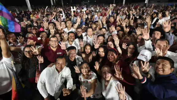 Joaquín Díaz Mena agradeció a todos los participantes por el apoyo recibido Joaquín Díaz Mena agradeció a todos los participantes por el apoyo recibido