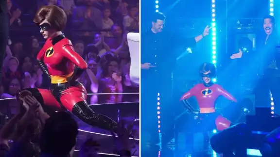 Katy Perry roba corazones, disfrazándose de "Elastigirl" de Los Increíbles Katy Perry roba corazones, disfrazándose de "Elastigirl" de Los Increíbles