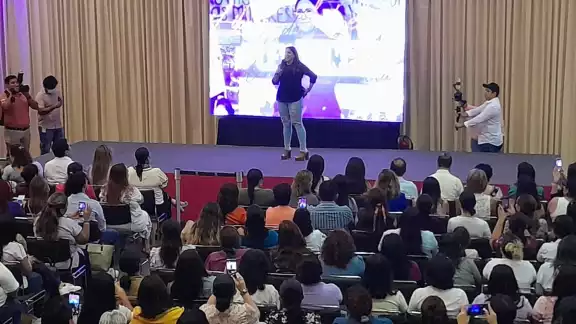 Hay que tener conciencia de lo que representan las redes sociales