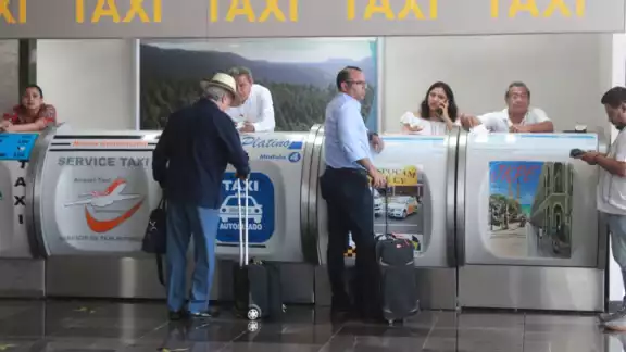 Las indicaciones se dieron en el marco de la difusión de información “Curiosidades de aviación Las indicaciones se dieron en el marco de la difusión de información “Curiosidades de aviación