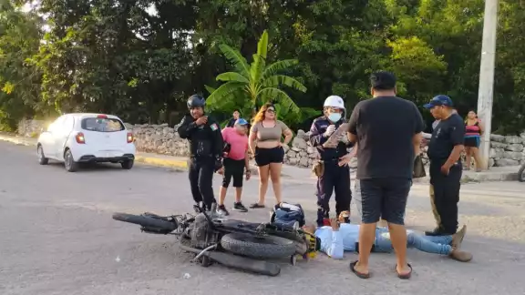 El motociclista fue trasladado al hospital de San Carlos en Tizimín El motociclista fue trasladado al hospital de San Carlos en Tizimín