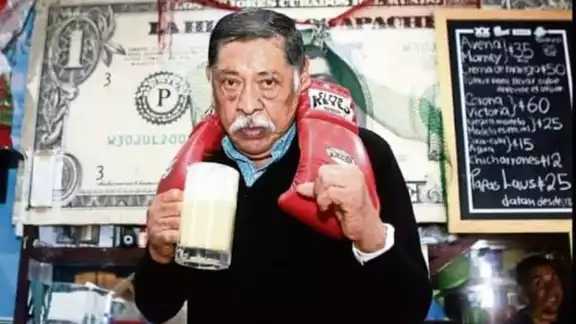 A través de redes sociales se dio a conocer la muerte de Epifanio Leyva “Don Pifas”, ex boxeador y duelo de la pulquería “La Hija de los Apaches A través de redes sociales se dio a conocer la muerte de Epifanio Leyva “Don Pifas”, ex boxeador y duelo de la pulquería “La Hija de los Apaches