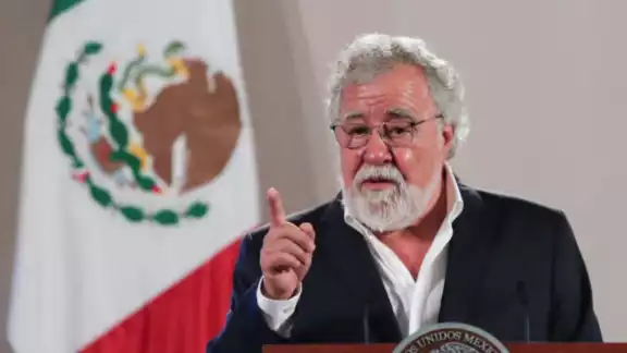 En su carta de renuncia, Alejandro Encinas, agradeció el haber sido parte del gabinete del presidente Andrés Manuel López Obrador En su carta de renuncia, Alejandro Encinas, agradeció el haber sido parte del gabinete del presidente Andrés Manuel López Obrador