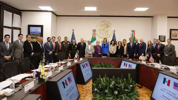 En la reunión bilateral entre funcionarios de México y Estados Unidos en Palacio Nacional, ambas delegaciones hicieron un recuento de los avances de la estrategia binacional en materia migratoria