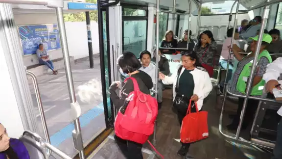El transporte será gratuito hasta el 8 de enero; en el proyecto se invirtieron de 2 mil 800 mdp El transporte será gratuito hasta el 8 de enero; en el proyecto se invirtieron de 2 mil 800 mdp